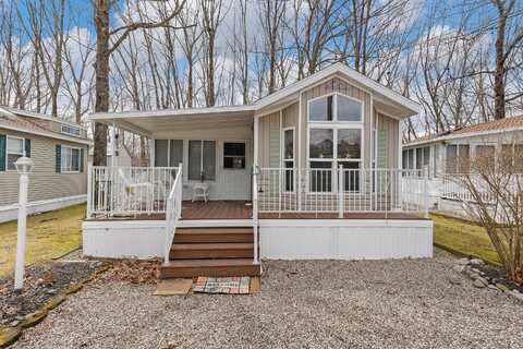 1 Robinson Way, Kennebunk, ME 04043