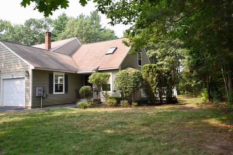 25 Dunnhill Drive, Kennebunk, ME 04043