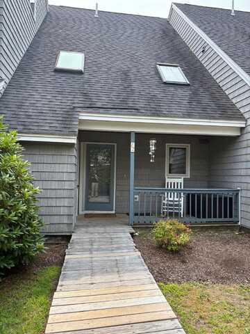 146 West Grand Avenue, Old Orchard Beach, ME 04064