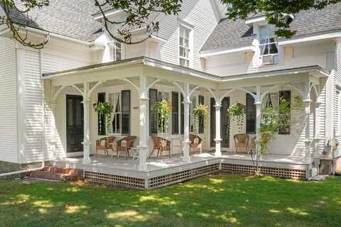 1054 State Road, West Tisbury, MA 02575