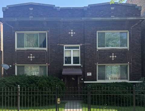 7827 S Colfax Avenue, Chicago, IL 60649