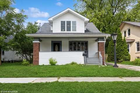 917 N 14th Street, DeKalb, IL 60115
