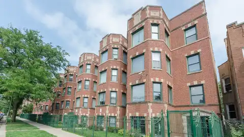 2215 E 69th Street, Chicago, IL 60649