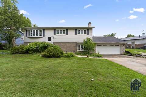 9013 W 91st Plaza, Hickory Hills, IL 60457