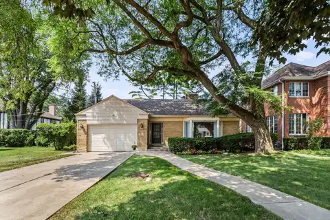611 East Avenue, Park Ridge, IL 60068