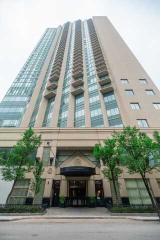 111 W Maple Street, Chicago, IL 60610