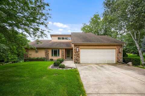 42w697 Bridle Court, Saint Charles, IL 60175