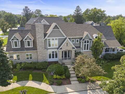 708 Highview Avenue, Glen Ellyn, IL 60137