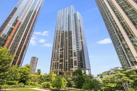 211 N Harbor Drive, Chicago, IL 60601