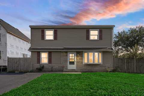 25w277 Doris Avenue, Carol Stream, IL 60188
