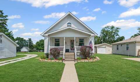 341 E Summer Street, Paxton, IL 60957