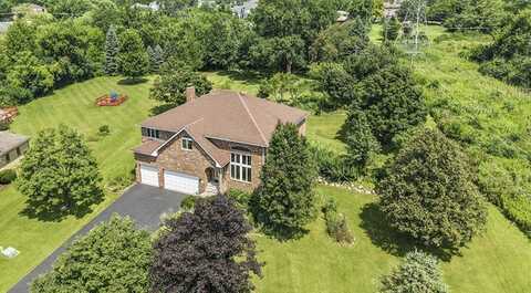 12 Woodland Drive, Lemont, IL 60439