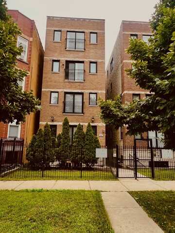 4931 S Prairie Avenue, Chicago, IL 60615