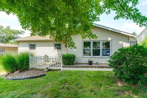 306 Bridgewood Drive, Antioch, IL 60002