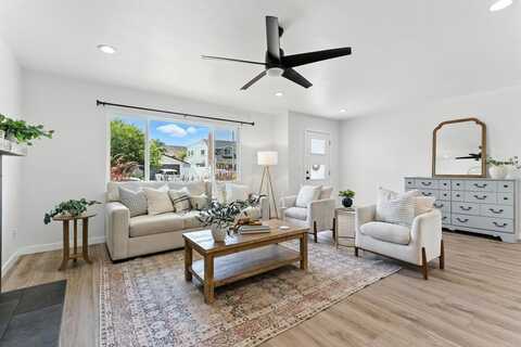 10021 Allenwood Way, Santee, CA 92071