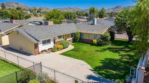 4561 Hillside Avenue, Norco, CA 92860