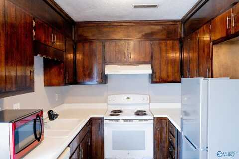 2225 Golf Road, Huntsville, AL 35802