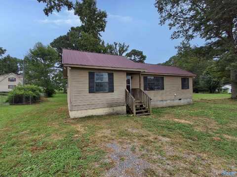 520 7th Avenue SW, Arab, AL 35016
