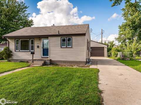 1304 E Nevada Street, Marshalltown, IA 50158