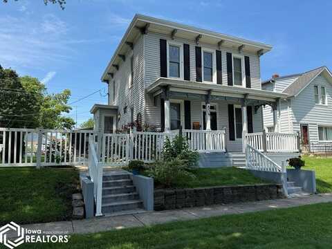 809 S 10Th Street, Burlington, IA 52601