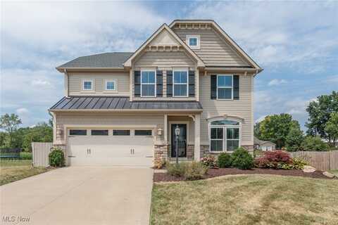 7703 Knollridge Avenue NE, Canton, OH 44721