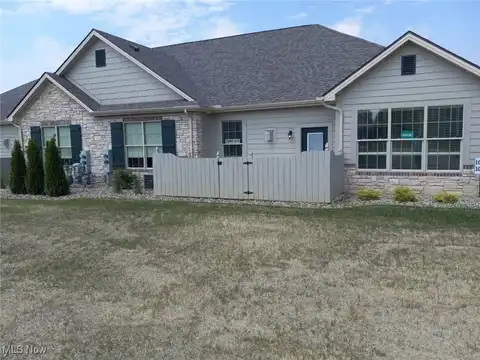9264 Sharrott Road unit: 1001, Poland, OH 44514