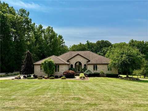 6111 Deer Spring Run, Canfield, OH 44406