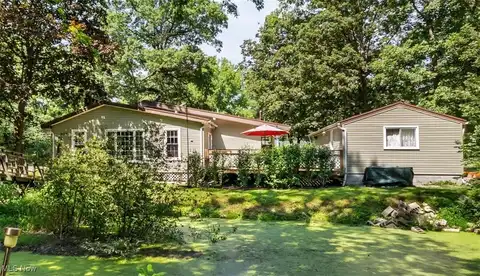 4810 Hickory Road, West Farmington, OH 44491