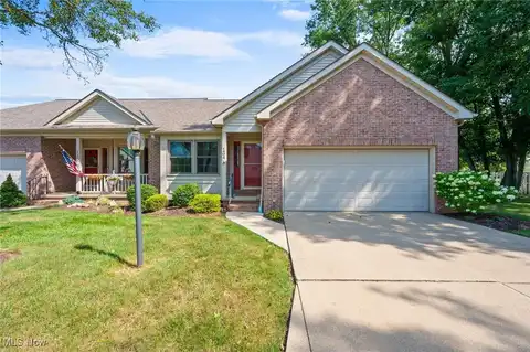 134 Oakley Green Drive, Elyria, OH 44035