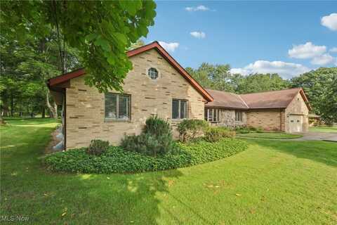 7648 N Linden Lane, Parma, OH 44131