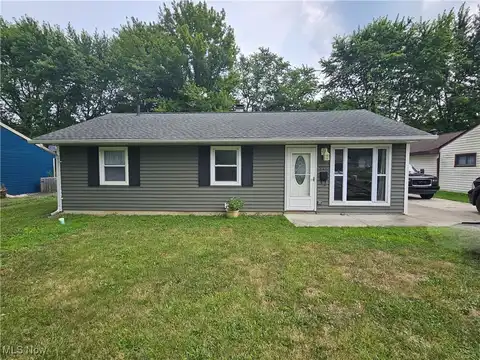 927 West Drive, Sheffield Lake, OH 44054