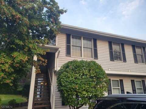 196 Milkweed Ct, Readington, NJ 08887