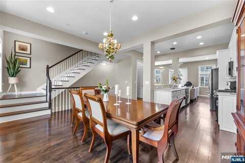 88 Roosevelt Drive, Wood Ridge, NJ 07075