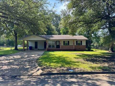 605 Parkway Street, Crockett, TX 75835