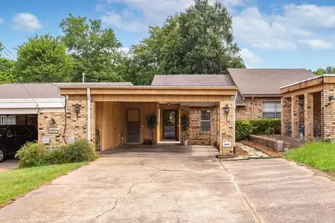 1019 E Austin, Nacogdoches, TX 75965