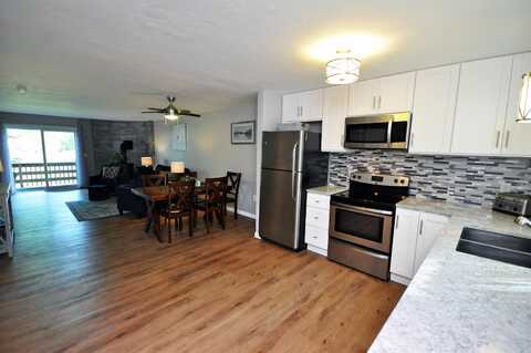 17 Village West Drive, Bristol, NH 03222