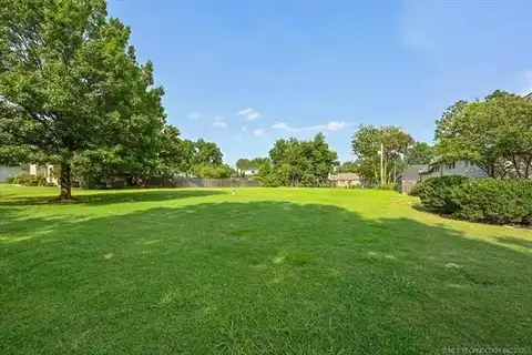 2541 S Delaware Place, Tulsa, OK 74114