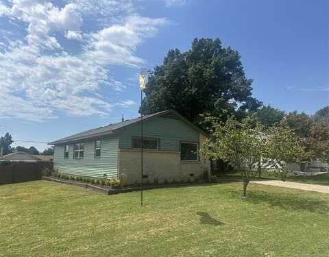 5792 E 26th Place, Tulsa, OK 74114