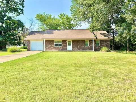 303 NW J Street, Stigler, OK 74462
