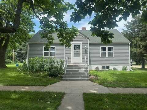 1301 S D Street, BROKEN BOW, NE 68822