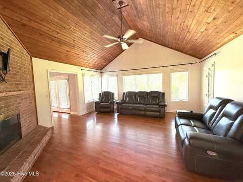 3305 Peppercorn Road, New Bern, NC 28562