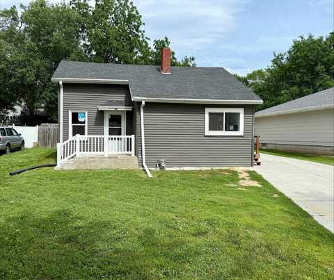 2540 S Cleveland, Sioux City, IA 51106