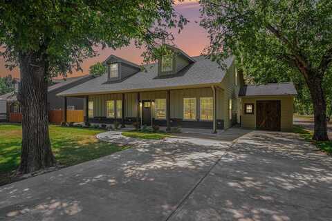 290 E Aurora Street, Rhome, TX 76078