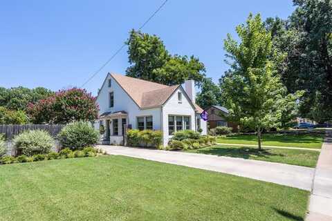 3233 Greene Avenue, Fort Worth, TX 76109