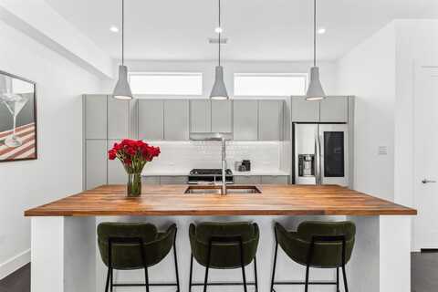 4805 Manett Street, Dallas, TX 75204