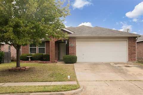 1961 Lariat Drive, Fort Worth, TX 76247
