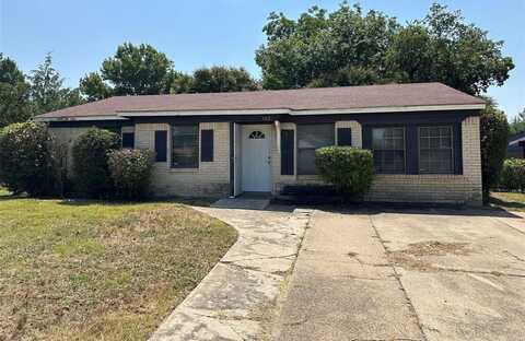 302 Parker Drive, Garland, TX 75040