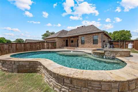 1202 Thomas Lane, Graham, TX 76450