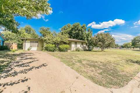 2800 Cecil Drive, Richland Hills, TX 76118