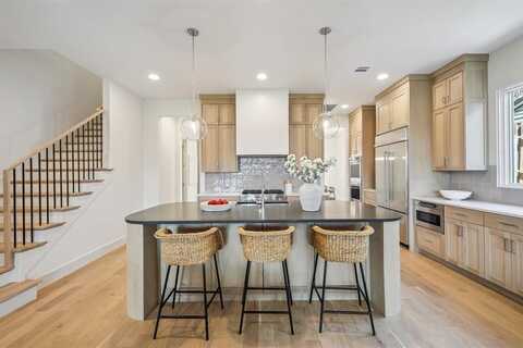 7706 Robin Road, Dallas, TX 75209